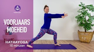 Yoga bij voorjaarsmoeheid [upl. by Ardnoik209]