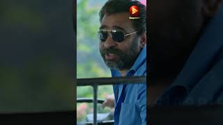 കാണ്ടാമൃഗത്തെ വേണെങ്കിൽ കണ്ടോ അങ്ങോട്ട് നോക്കിയാ മതി Pappachan Olivilaanu Movie [upl. by Yorker790]