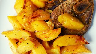 Receta TavÃ« me Mish ViÃ§i dhe Patate  Albanian style Beef Casserole recipe [upl. by Lightfoot]