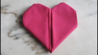 ❤️ Pliage de Serviette en Tissu  le Coeur ❤️ [upl. by Eidualc156]