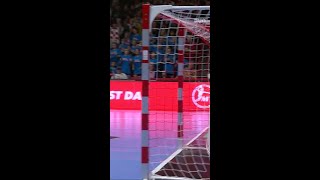 Dieses Tor lässt jedes Handballherz höher schlagen😍 [upl. by Pogue211]