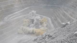 Blasting presplitting and production bench open pit mining [upl. by Kcirdde722]