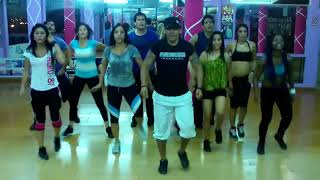 Clases de bailoterapia  BPM Daddy Yankee  Wilson Dance Show [upl. by Mendy]