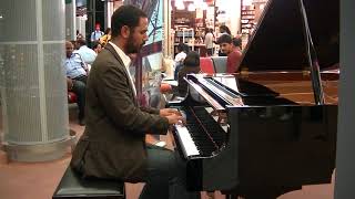 Piano at Mauritius Airport  Kaya Sime la lumier [upl. by Ritch]