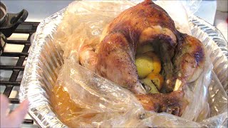 How to Roast a Whole Turkey in an Oven Bag Simple Steps [upl. by Kin572]