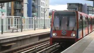 B90 stock 33 at Deptford Bridge [upl. by Ettenhoj]