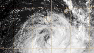 Schlimmster Zyklon auf La Réunion seit Jahren [upl. by Lareena]