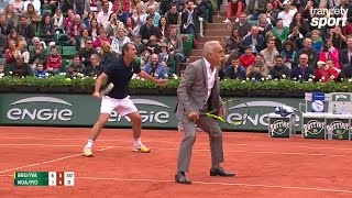 Bahrami fait le show en costard cravate [upl. by Haiel742]