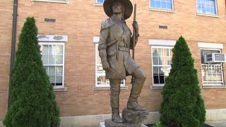 Daniel Boone Statue In Barboursville Kentucky [upl. by Jeramie487]