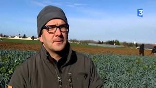 SIA 2016  des agriculteurs luttent contre l’urbanisation des terres agricoles aux portes de Paris [upl. by Anton]