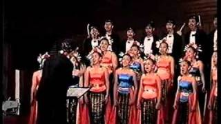 Gracioso Sonora Choir  Gai Bintang  KPS Unpar 2003 [upl. by Anniken655]