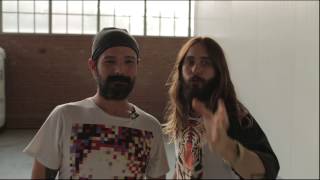 VIDEO pentru Romania Jared Leto amp Tomo Miličević  Thirty Seconds to Mars [upl. by Lord757]