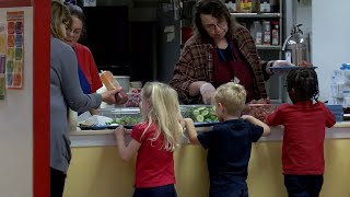 AgweekTV Moorhead School Uses Local Fresh Food [upl. by Wester]