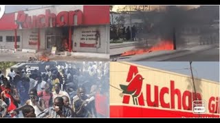 LAuchan de Pikine envahi saccagé et vidé de ses marchandises par les manifestants [upl. by Ycats799]