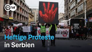 Studierende protestieren nach Einsturz des Bahnhofdachs in Novi Sad  DW Nachrichten [upl. by Okimik]