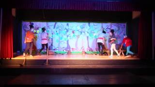 Blancanieves y los 7 enanitos teatromusical Colegio Gibraljaire 29042014 [upl. by Ave]