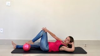 Pilates com overball para coluna e abdômen [upl. by Marvel731]