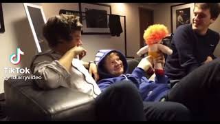 harry styles and ed sheeran inspecting a stuffed ed sheeran doll together [upl. by Hauge]