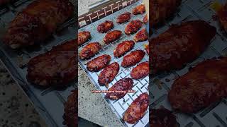 Sticky Chicken Wings van de BBQ 😍 [upl. by Trent]