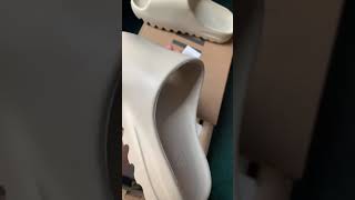 Unboxing yeezy slides from dhgate [upl. by Wilber]