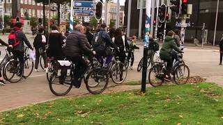 Nudging cyclists at Keizer Karelplein Nijmegen [upl. by Liartnod]