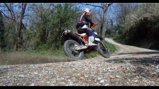 KTM 950 LC8 SUPERENDURO [upl. by Derrik18]