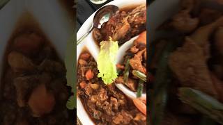 Hühnchen Curry mit Mango Salat und Reis foodie foodlovers meatlovers shortsvideo [upl. by Cohn]