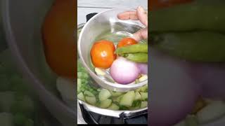 Aloo Matar ki sabji cooker mein food sabji ytshorts shorts [upl. by Maurita]