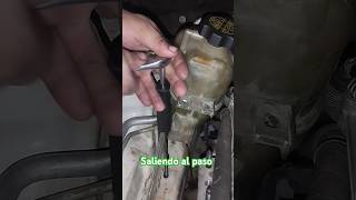 Haciendo roscas en lugares profundos e incómodos 👌 Rosca con machuelos‼️car mechanic automobile [upl. by Enilehcim]