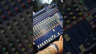 Mixer efx12 hư 2 line [upl. by Nickolai]