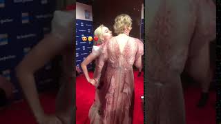 Saoirse Ronan Kiss Greta Gerwig  Gotham Awards [upl. by Chaudoin574]