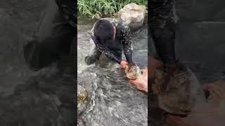 Ang galing ng isda nagtago sa basura na sako peru huli pa rin fishing Amizing fypシ゚viralシ2024fyp [upl. by Oetsira]