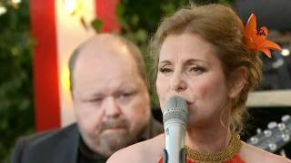 Helen Sjöholm tillsammans med BAO  Kära syster live på Allsång på Skansen [upl. by Beitz]