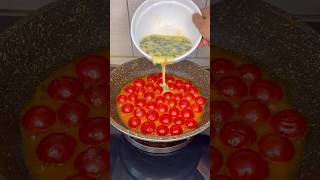 Tomatoes How to make eggs with cheddar cheese and tomatoes for breakfast❗️ Egg cookingshorts [upl. by Eerb894]