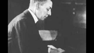 Rachmaninoff plays his own Piano Concerto No 3  ii Movement [upl. by Chor884]