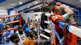 TERENCE CRAWFORD PULLS UP ON JOSE BENAVIDEZ JR DURING WORKOUT AS BOTH TRADE WORDS WITH EACH OTHER [upl. by Cchaddie]