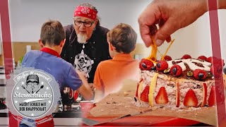 Gesundes Schulessen Darauf kommts an  Verrückte Torte für Sally  66  Sterneküche macht Schule [upl. by Allesor679]