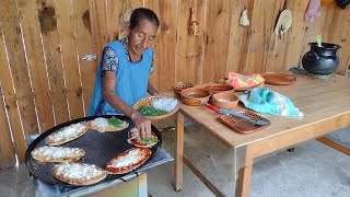 Asi Preparo Los Tradicionales Huaraches Mexicanos Para La Noche Mexicana  DOÑA LUPITA [upl. by Gnek]