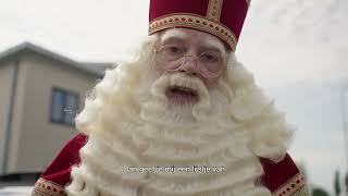 Directeurtje Marco Louwerens huren als Sinterklaas [upl. by Atteram]