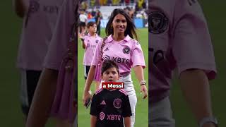 Antonella esta enseñando a Messi hablar Ingles [upl. by Holzman]