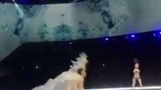 Supermodel MING XI falls on VICTORIASquotS SECRET FASHION SHOW RUNWAY 2017 in winters tale segment [upl. by Reine]