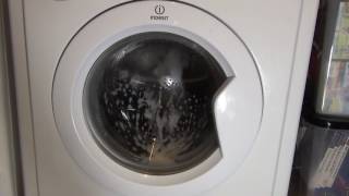 Indesit Start IWC6165 Washing Machine  Wool 40c [upl. by Danziger]