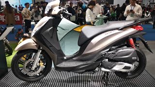 2024 Piaggio Medley 150 indepth Walkaround [upl. by Aihsekin]