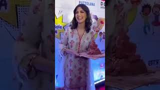 Sonali Bendre Ganesha Chaturthi youtubeshorts shorts shortvideo shortsfeed bollywood fashion￼ [upl. by Alburga]