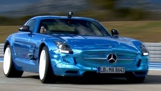 Mercedes SLS AMG gegen SLS eDrive  631 PS gegen 750 PS  Benzin gegen Elektro [upl. by Yecram]