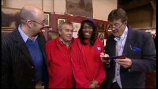 Rakie Ayola  Bargain Hunt Famous Finds  22 [upl. by Bob]