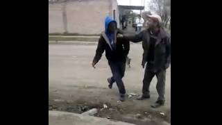 Pelea de borrachos muy graciosa Drunk men fighting very funny 12 [upl. by Eniak]