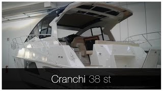 Cranchi 38 st  Barca usata a motore in vendita del cantiere Cranchi  Hard top [upl. by Lauralee]