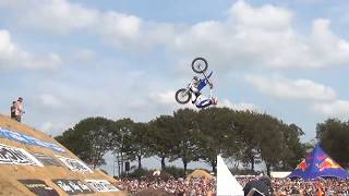 Finistair Show 2017  Double back flip en FMX de Tom Pagès [upl. by Kristian]