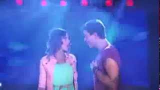 Violetta 2 Diego y Vilu cantan yo soy asi y el primer beso ep20 [upl. by Kotto367]